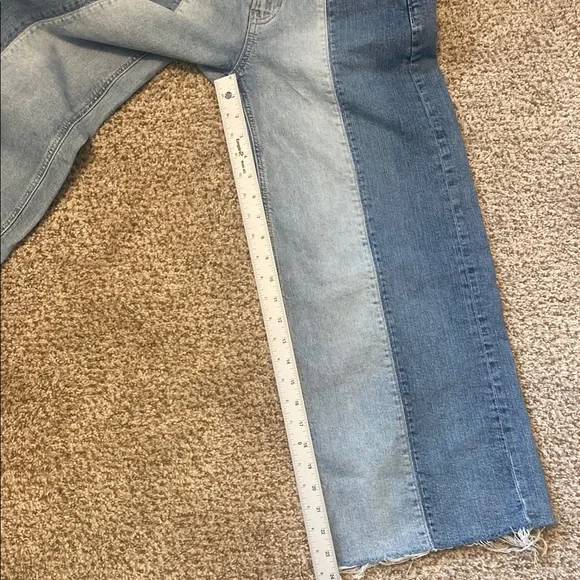 GAP Ladies HighRise Stride Patch Med Indigo Flare Wide Leg Jeans Raw Hem 26/2P - Picture 12 of 14